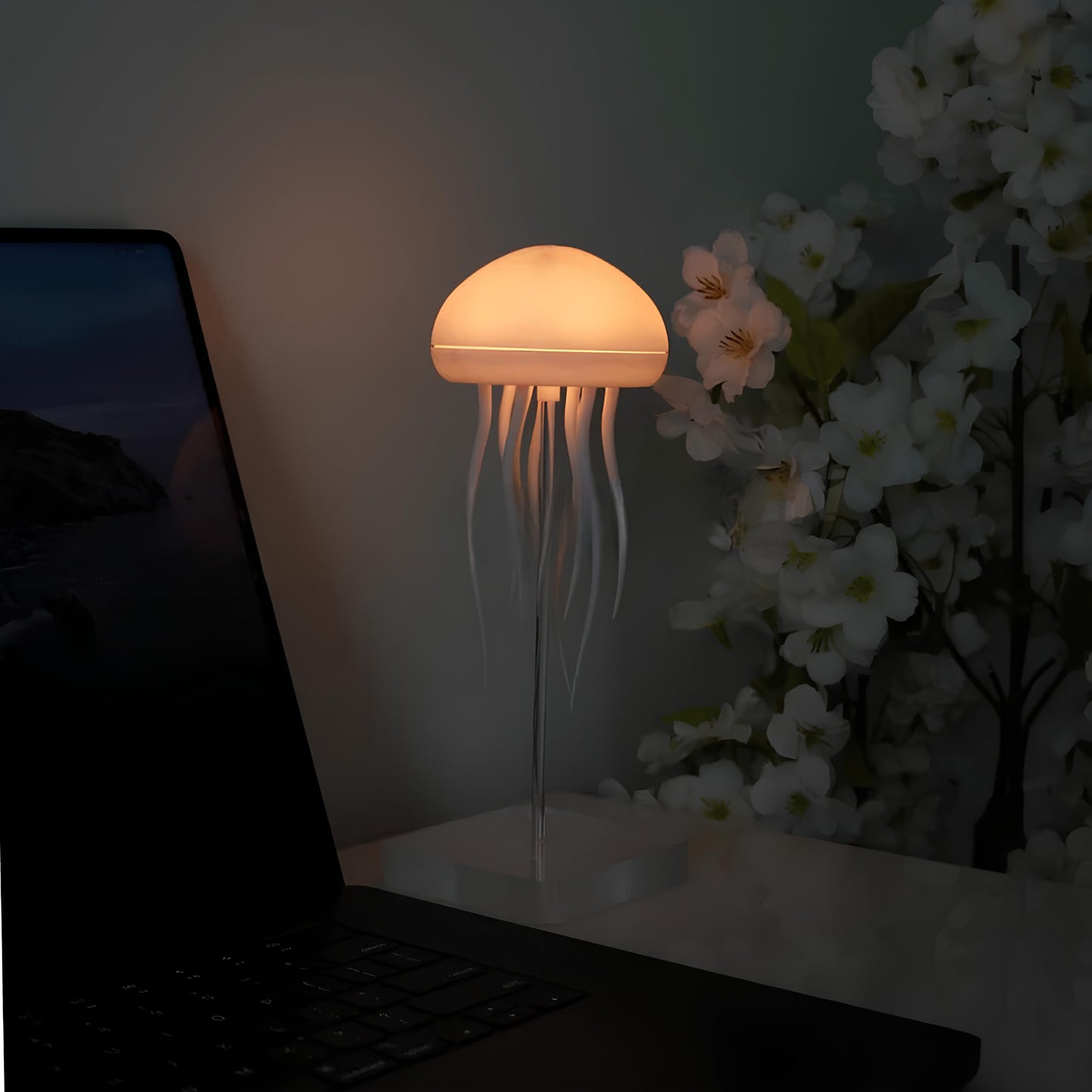 Glowy Night™  Floating Jellyfish Lamp